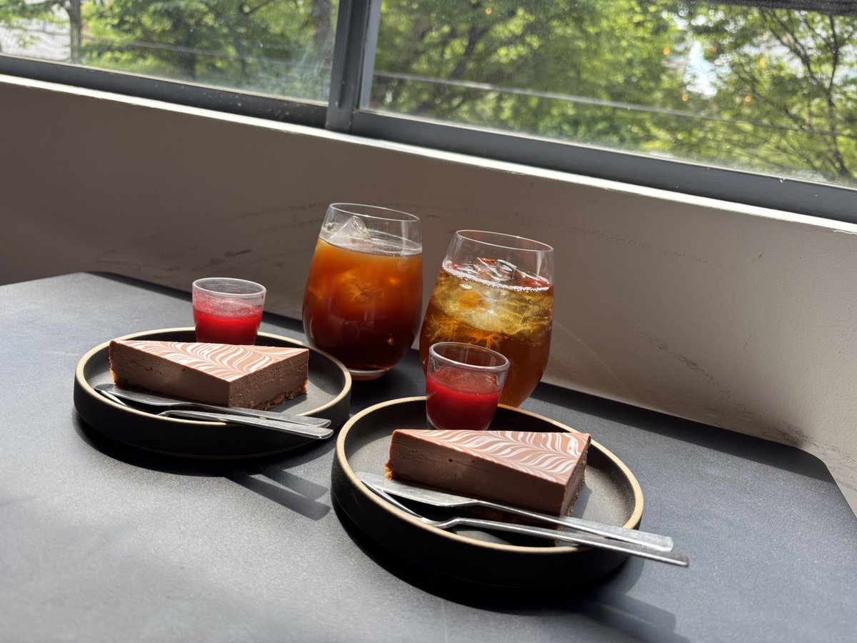 miduki__game's tweet photo. この間ごまさんとランチしてきた時の🐈‍⬛🩵
パスタもケーキも美味しかった♡♡ https://t.co/FXWX7DTRHC