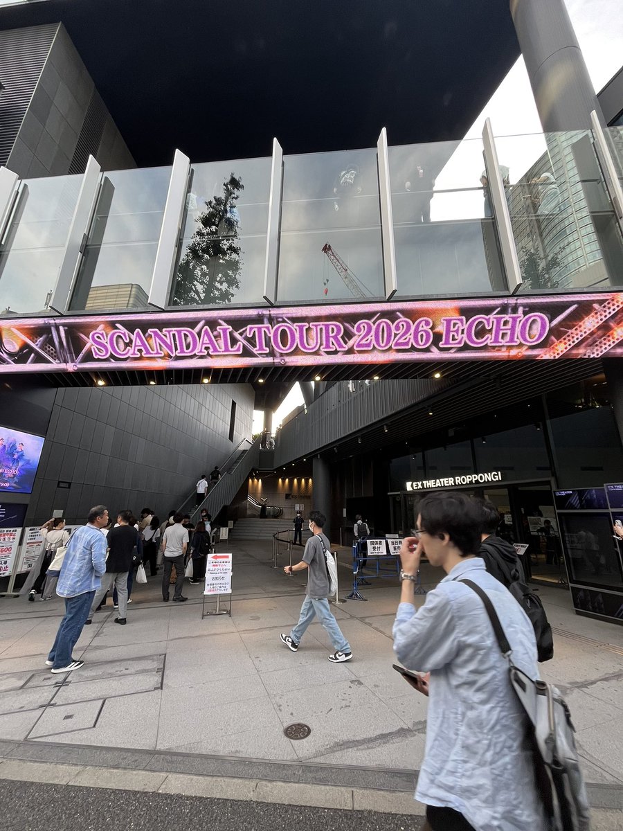 2006Scandal's tweet photo. 東京2日目行くぞ！ https://t.co/nahD1bQhRs