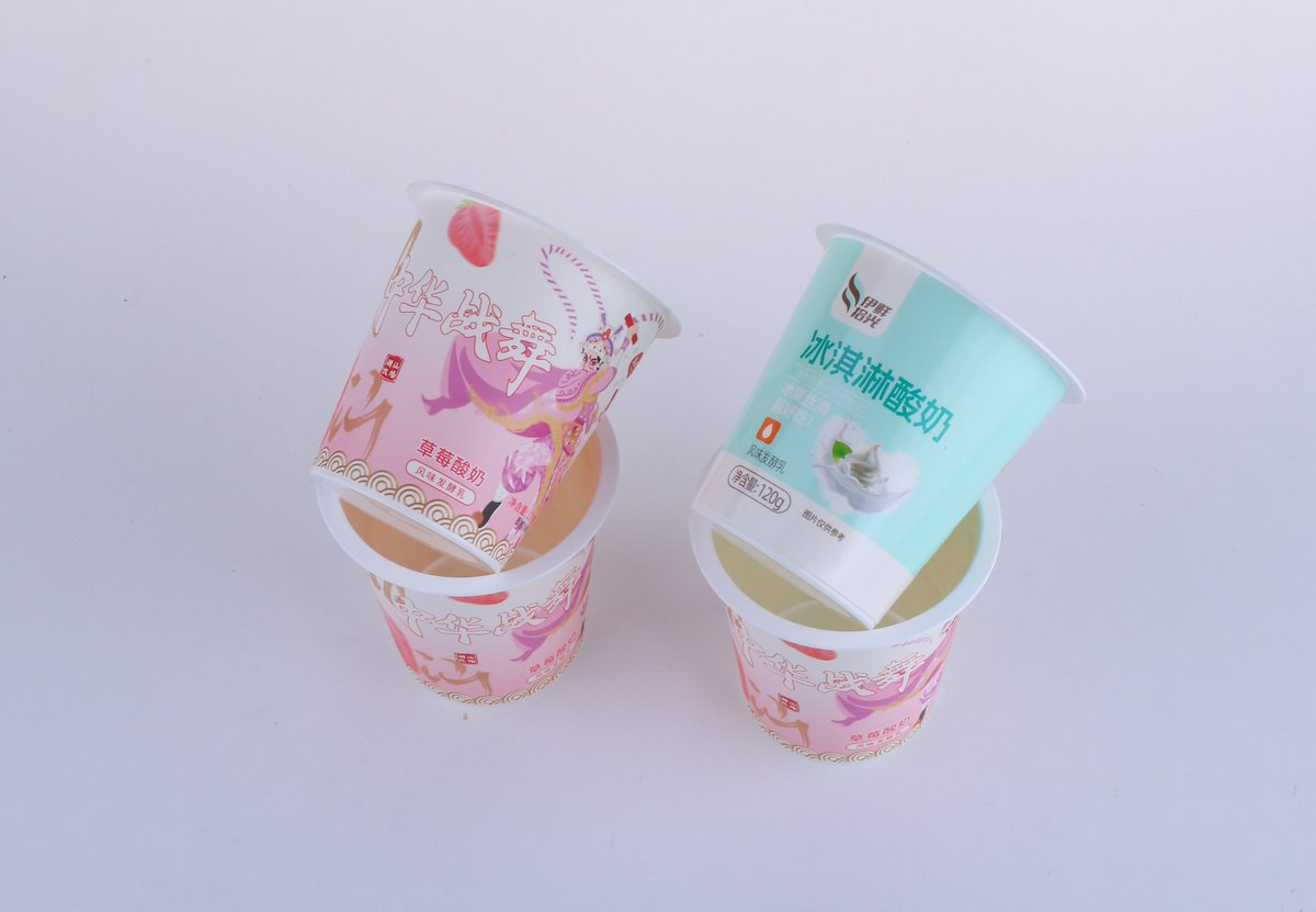 QixingPackaging's tweet photo. 160ml Disposable customized paper-plastic cup with PET lid for yogurt. The material is food grade PP cup with paper wrapping. The printing effect is matte film lamination, which makes your printing upscaled.
#yogurtcup 

Web: https://t.co/07RcdK0I4F
E-mail: sales@qxpackaging.com https://t.co/2NR1MfhVLo