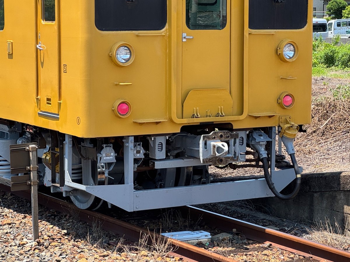 kochan_tk's tweet photo. 2026.06.10

105系中オカF-10編成 全検明け
下関総合車両所本所出場試運転

各部の様子から。

所属表記は中オカ、
車番は国鉄フォントになりました https://t.co/z9DLS4dAKe