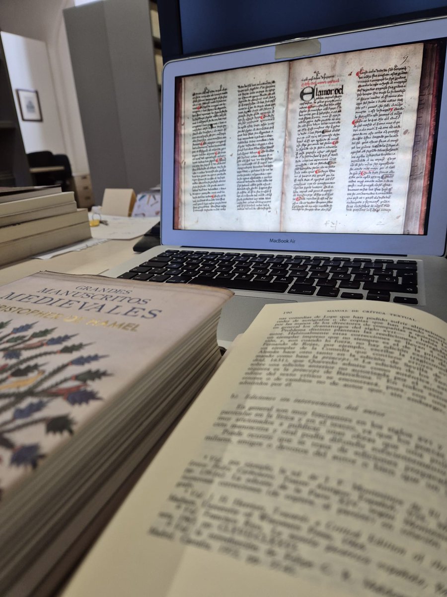 animaetars's tweet photo. ✨Otro día más siendo un copista medieval.✨ https://t.co/bLlF1RsUS1