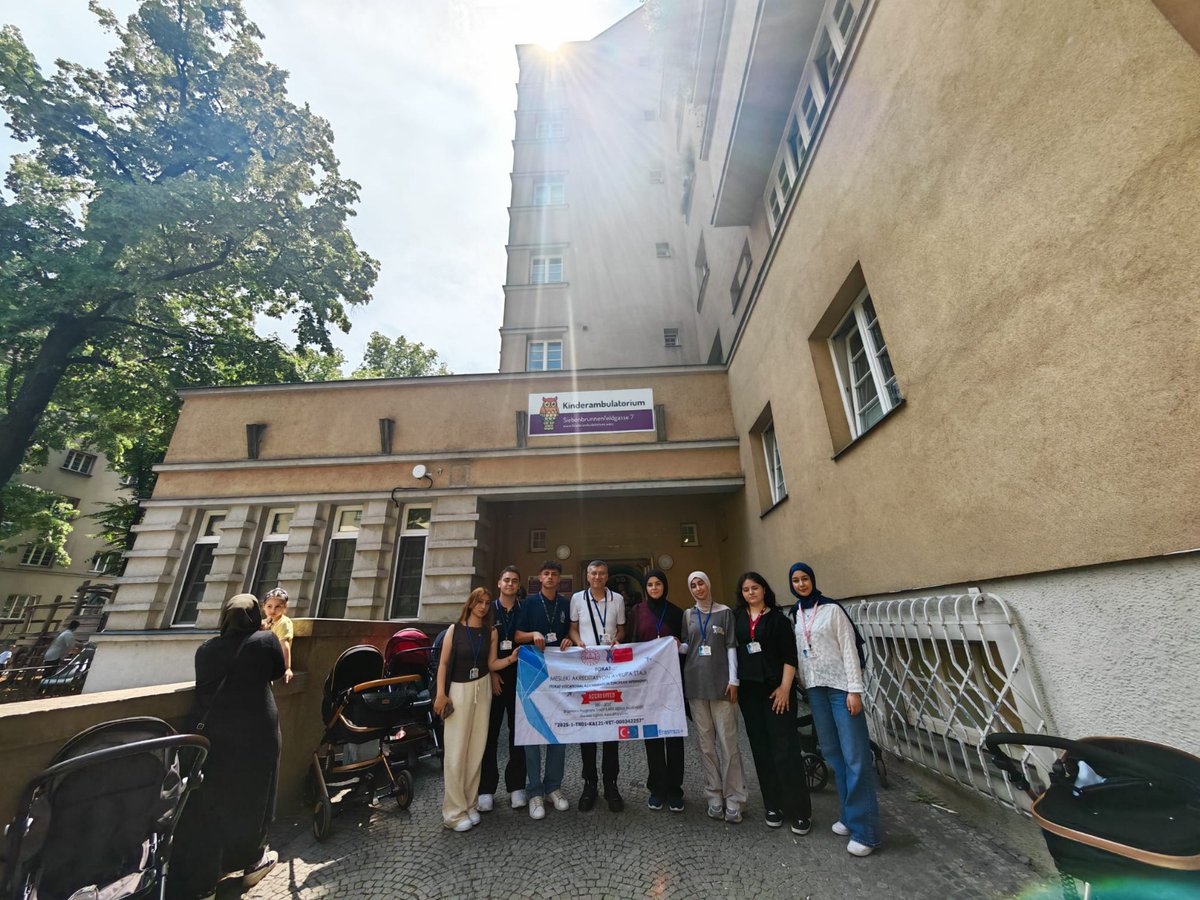 tokatmem's tweet photo. İbn-i Sina Mesleki ve Teknik Anadolu Lisesi öğrencileri, Avrupa Birliği destekli Erasmus+ programının mesleki eğitim alanındaki kısa dönem hareketliliği  kapsamında , Avusturya'nın Viyana şehrinde, 21 gün sürecek staj faaliyetlerine başladı.

@tcmeb @HuseyinKir64 https://t.co/zFuvUgtnAQ