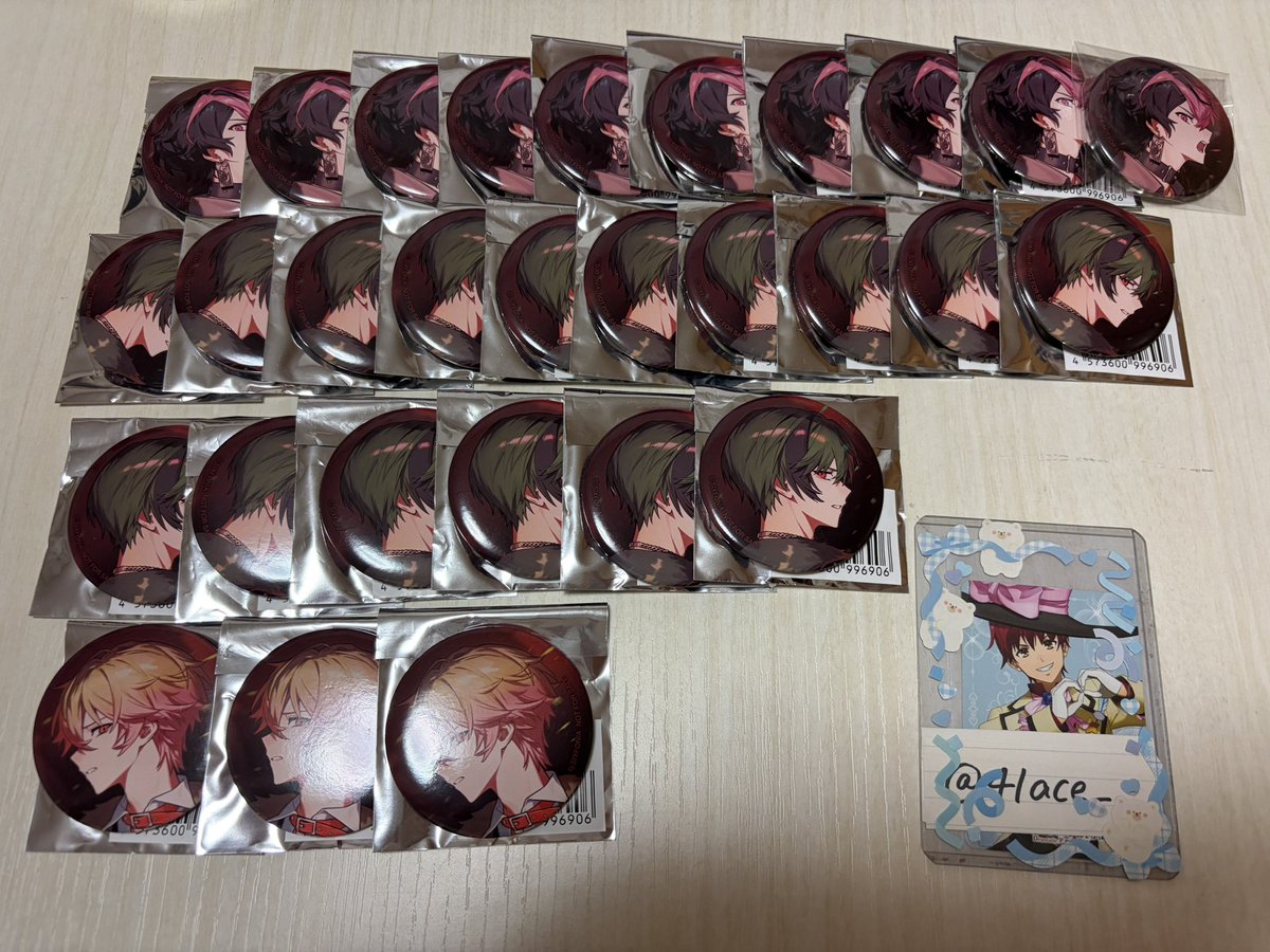 41ace_'s tweet photo. #シクフォニグッズ交換 #シクフォニグッズ譲渡  #シクフォニグッズ買取 

譲◇画像のもの＋初回限定盤CD
求◇CD 0.02/枚
CD込缶0.12/枚 CD込トレカ0.08/枚

orめでぃトレカ🍍🦈📢👑（各1）、だいぶつ等身🍍缶

郵送でのお譲りになります。
🦈or🍍同数含む方即決
お気軽にお声掛けください https://t.co/JvJZhjL8p0