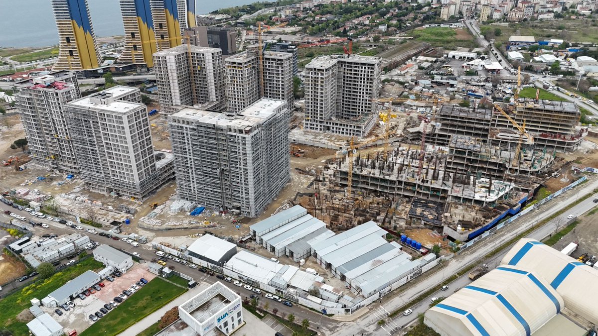 adnankazmaoglu's tweet photo. Kuzey Adalar projemizin inşaatında son durum. The latest status of the construction of our Kuzey Adalar project.
Yer / Location: Kartal-İstanbul
İnşaat Alanı/Total Area: 433.640 m2
#kartal #housedesign #commercialdesign #residentialdesign #architecture #mimarlık #archidaily https://t.co/LVRy5l98qv