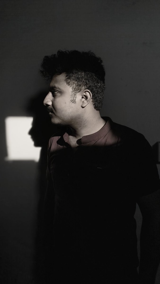 Kunalreally's tweet photo. শেষ বেলায় ...🌺

#kunalchandarjk #misterrjk https://t.co/0506itm9k2