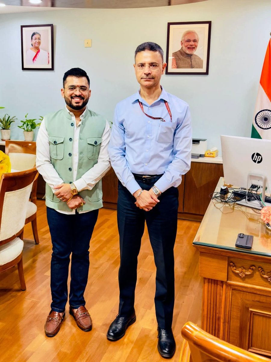 DrAnkitMogha's tweet photo. An enriching conversation with
 #ips  Surinder pal singh sir  ( DG #cpwd  &amp; Additional Secretary MOHUA )  Government of India . Grateful for the insights and wisdom shared 

#trending #FIFAWorldCup #INDIA https://t.co/m4zQQdQhdY