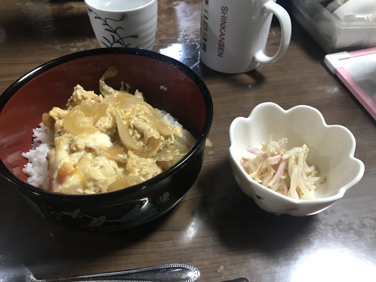 ohchan_136's tweet photo. 今夜はたまご丼 https://t.co/7EOYAkfew3
