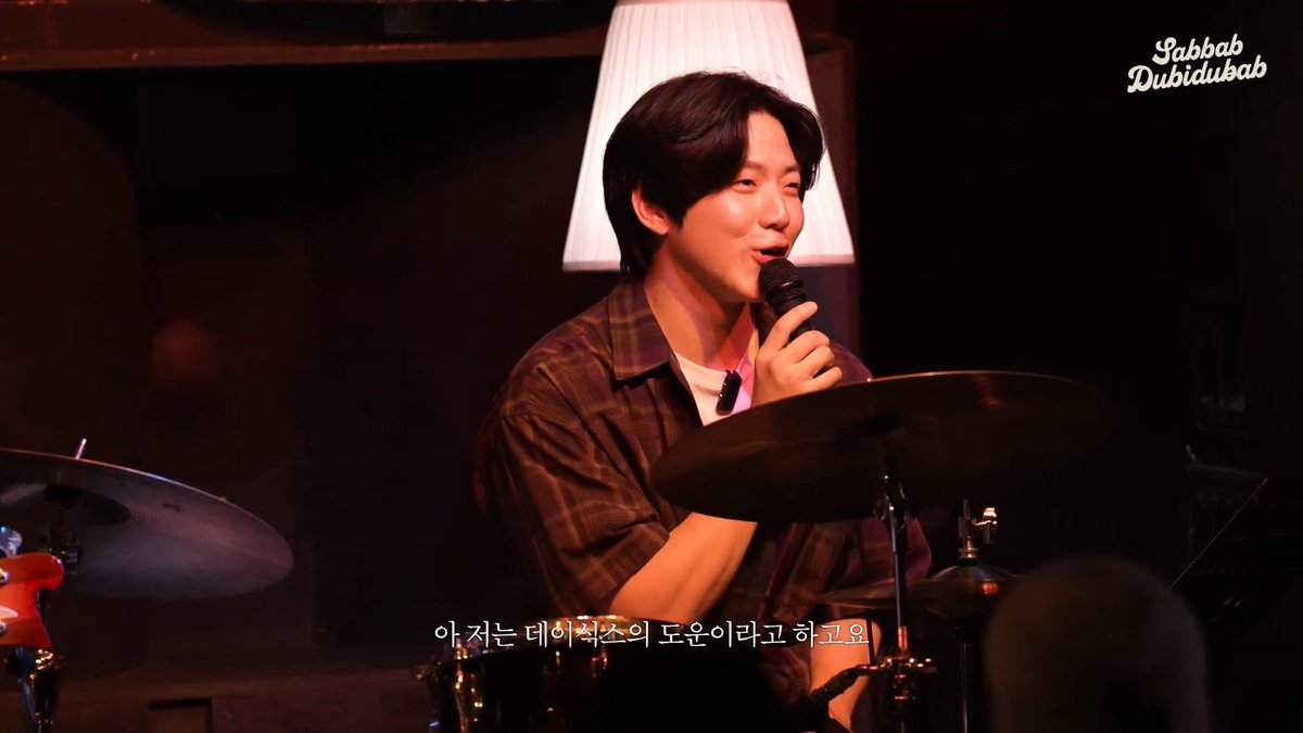 samjjei's tweet photo. 🐶 kenalin gw dowoon day6 
🐶 haha😅
🐶 gw artis ges😅
🐶 ga keliatan (kyk artis) yak?

WKDJSKSJ😭😭 https://t.co/CrgzwcX3bR