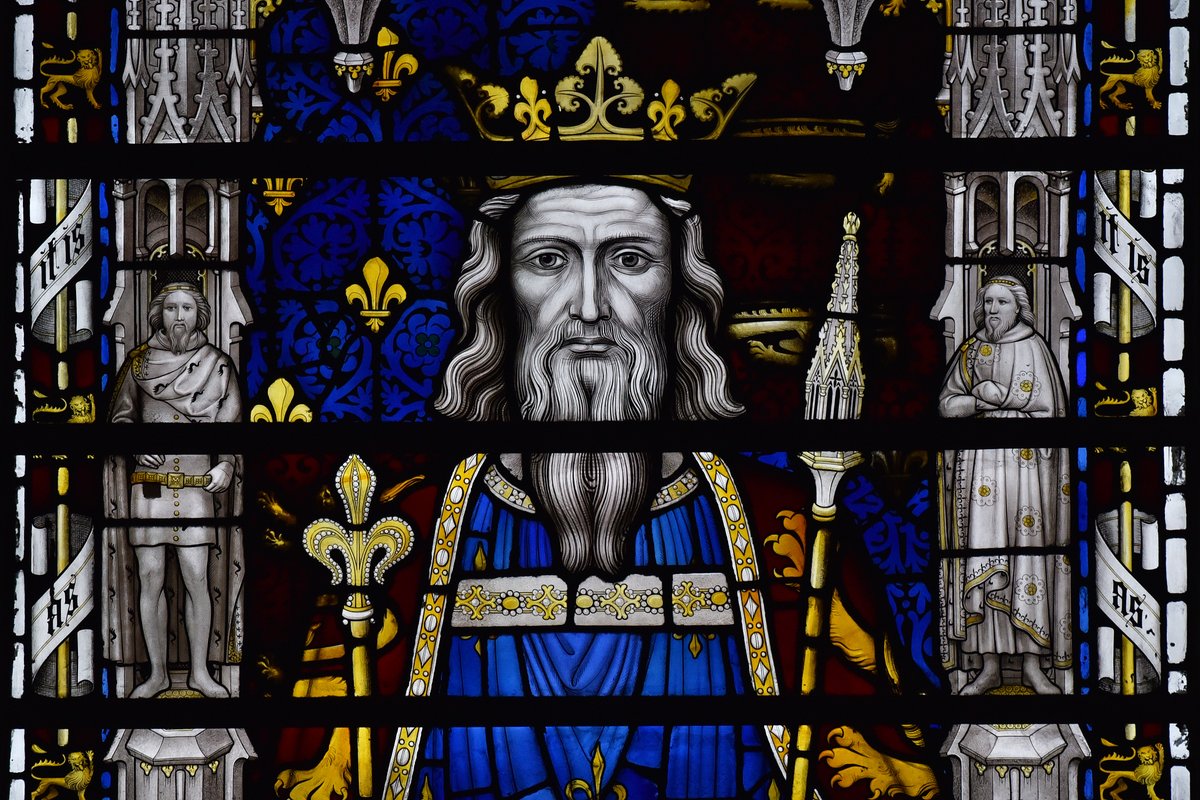 wabbey's tweet photo. Architect and stained glass designer Sir John Ninian Comper was born #onthisday in 1864.

Among the works he designed for the Abbey is a series of eight windows in the nave, each depicting an English king with an abbot of Westminster of the same era. They are:

King Edgar and St Dunstan
Edward the Confessor and Edwin
Henry III and Richard de Ware
Edward I and Walter de Wenlock
Edward III and Simon Langham
Richard II and Nicholas Litlyngton
Henry V and William Colchester
Henry VI and Richard Harweden

Comper was died in 1960 and his ashes are buried in the Abbey, close to the windows which bring so much light and colour into the nave.