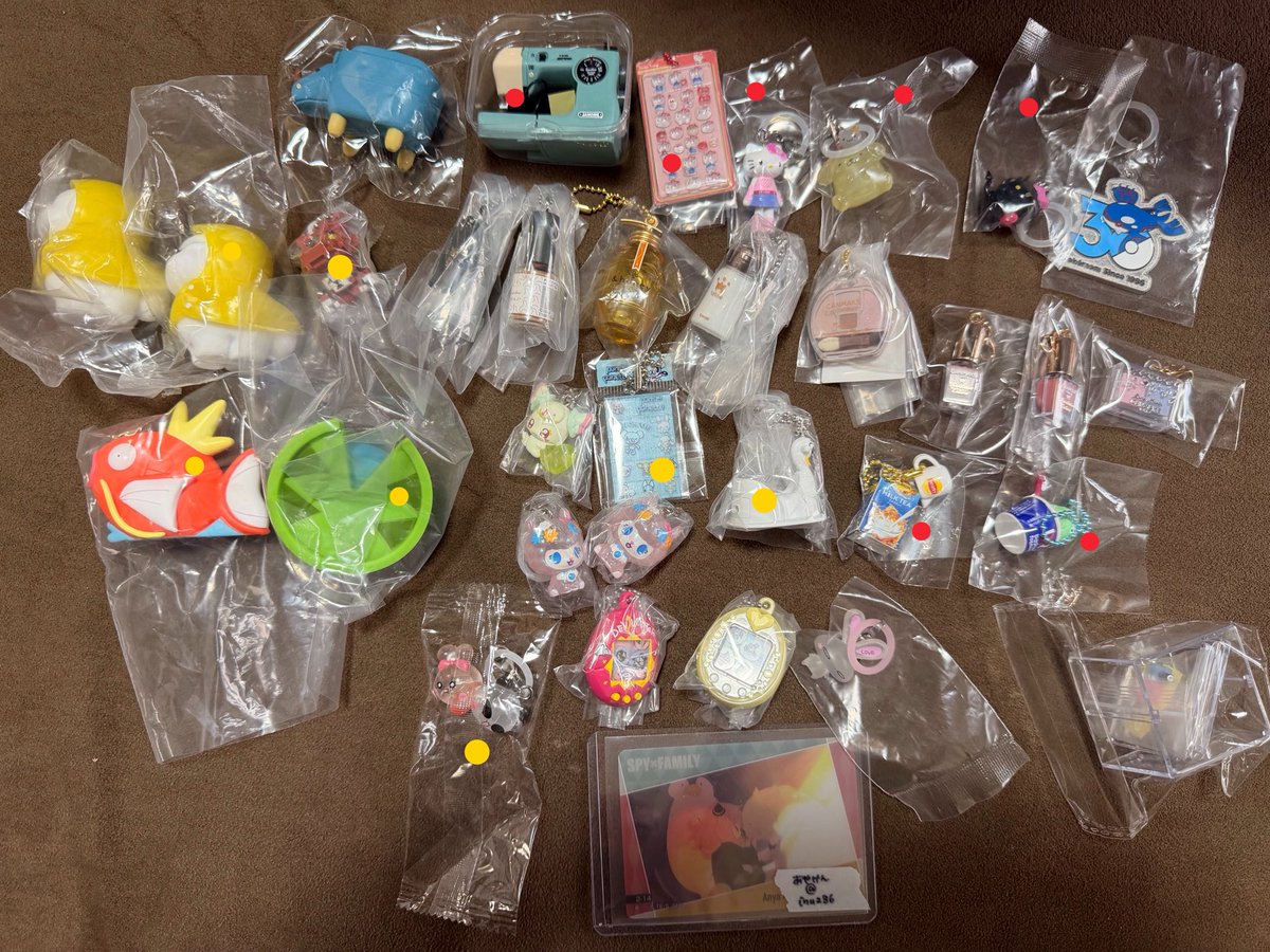 inu286's tweet photo. ポケモン メタルチャームマスコット めじるしアクセサリー ポムポムプリン たまごっち シャカシャカチャームコレクション サンリオクリスタルめじるしアクセサリー  ナルミヤキャラクターズ　あしながめじるしアクセサリー プリキュア osaji 交換
求：1-3枚目 他検討
譲：4枚目
物により譲度可2点以上 https://t.co/XX46rYsjwX