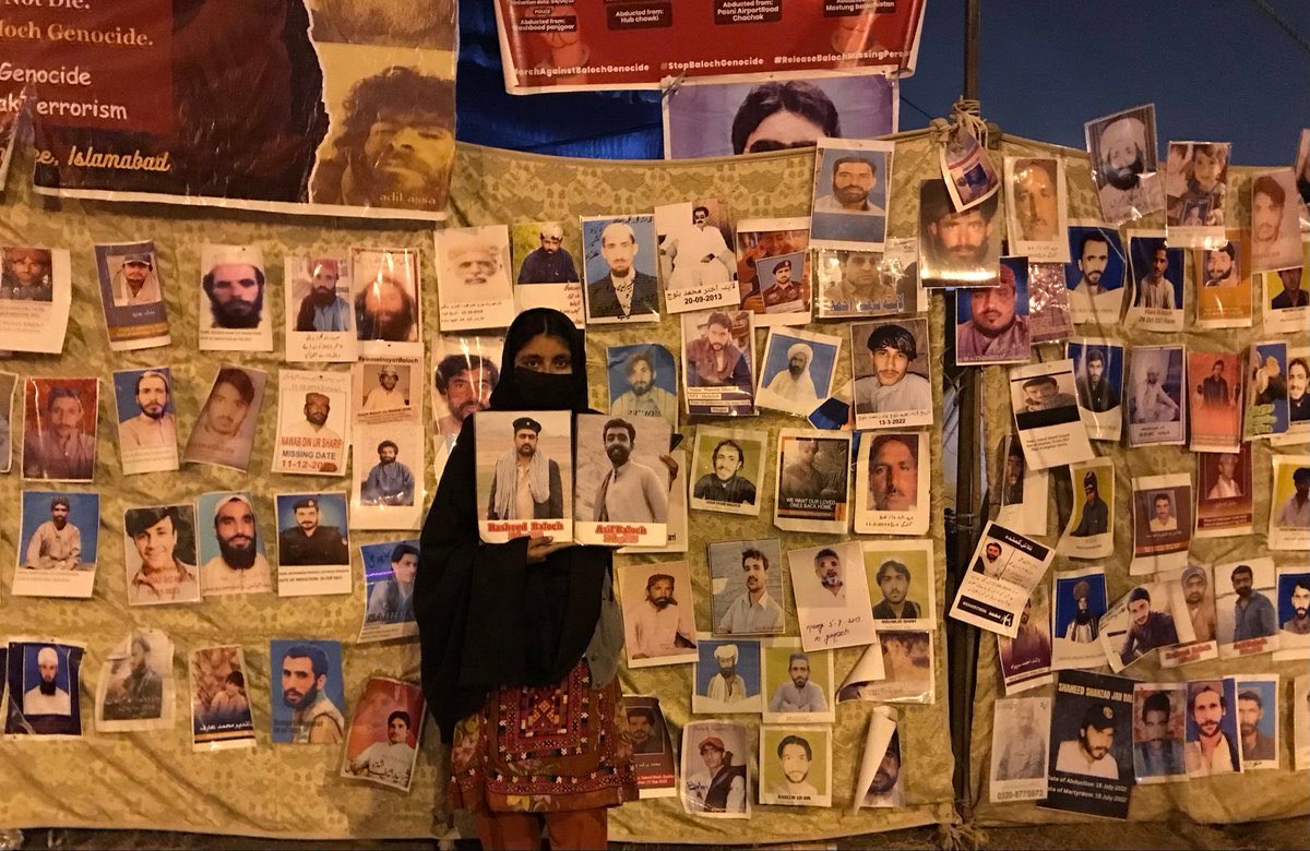 sheeshabaloch's tweet photo. Silence in the face of enforced disappearances only strengthens impunity.

Justice cannot exist where people vanish without trace and families are left with fear, uncertainty, and unanswered questions. The practice of enforced disappearances must end.

#EndEnforcedDisappearances https://t.co/OCOlsmjzIu