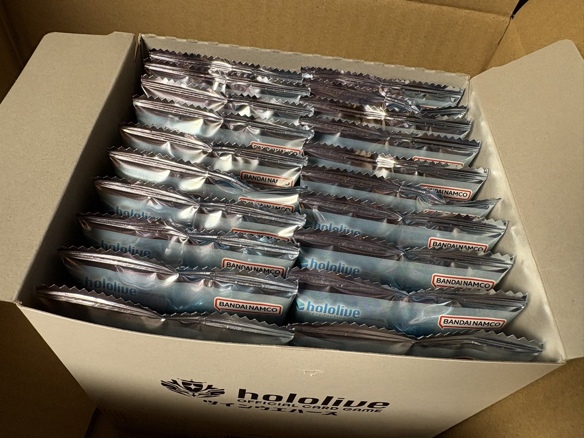 Joshin153's tweet photo. バラで3ボックス分ぐらい買って最後に1ボックス買ってやっと夏色まつり出てきた。 https://t.co/Iu0lWA0WR8