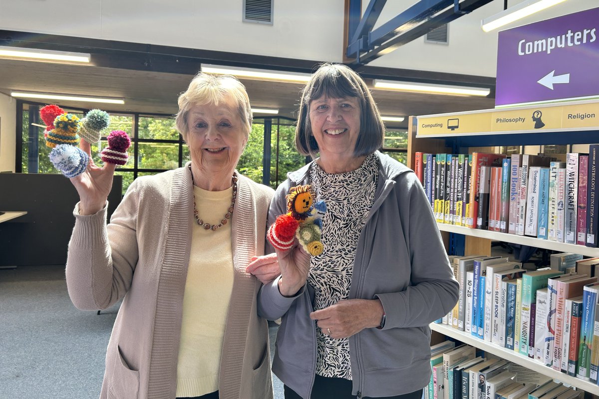 AgeUKNorthants's tweet photo. 💛 Big #thanks to Rhona, Liz and the Crafty Bee group in #EastHunsbury! 🐝🧶 Your amazing support for the #BigKnit means so much 💫 📅 Your beautiful hats will #makearealdifference 🙏 Thank you! @EastHunsburyPC https://t.co/sfHt4kofQi