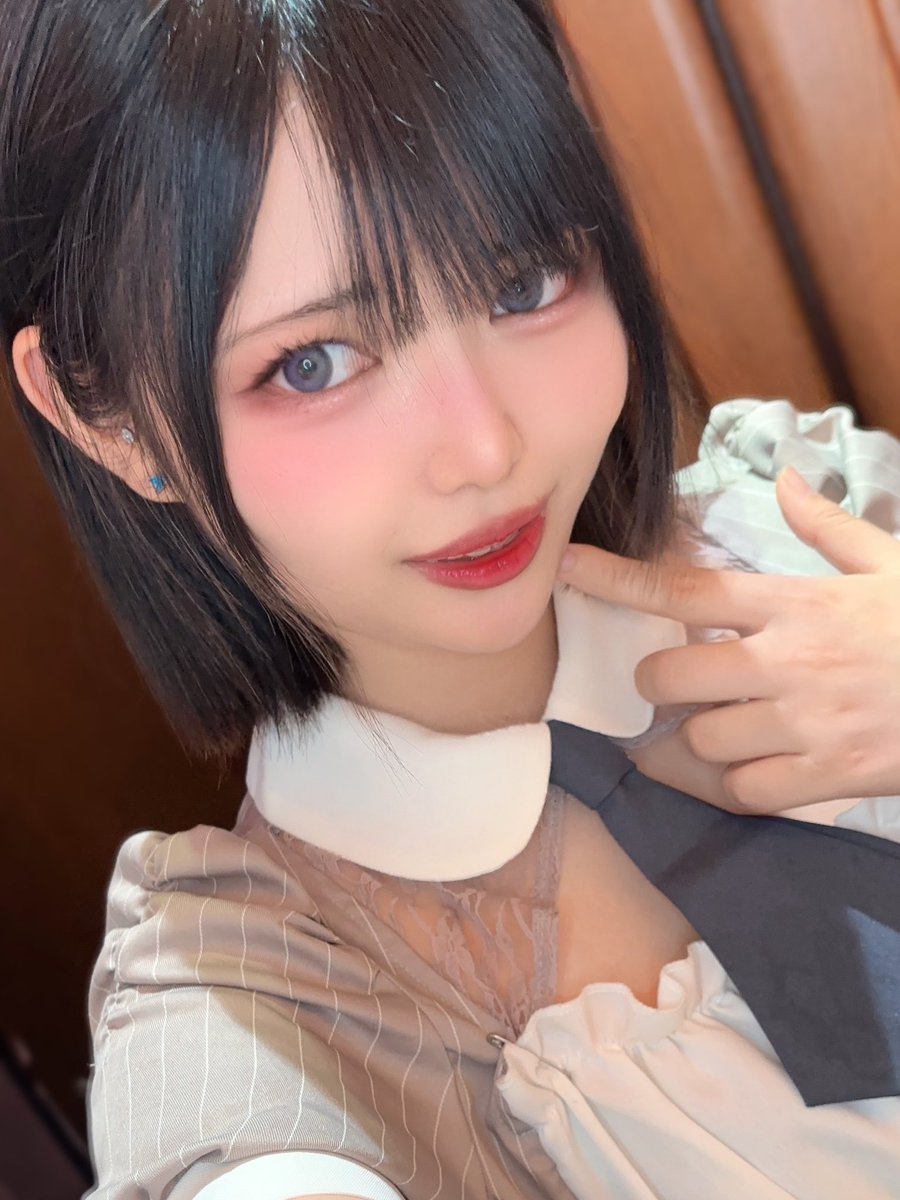 soruto_ReichoL's tweet photo. おはようございます‼️
昨日ハマったりしながらもみんなと遊んだりニンダイ見て一喜一憂青春ヶ丘🦋

ｷｮﾊめるとぃ〜らいちのひです！
うっひょー！

最近家庭菜園で枝豆とレタスとモロヘイヤと大葉を植えました‼️
ｵｵｽｷﾞ……
成長したら写真載せちゃお📸

19:00~お待ちしております♡ https://t.co/KjfjnlKO8Z