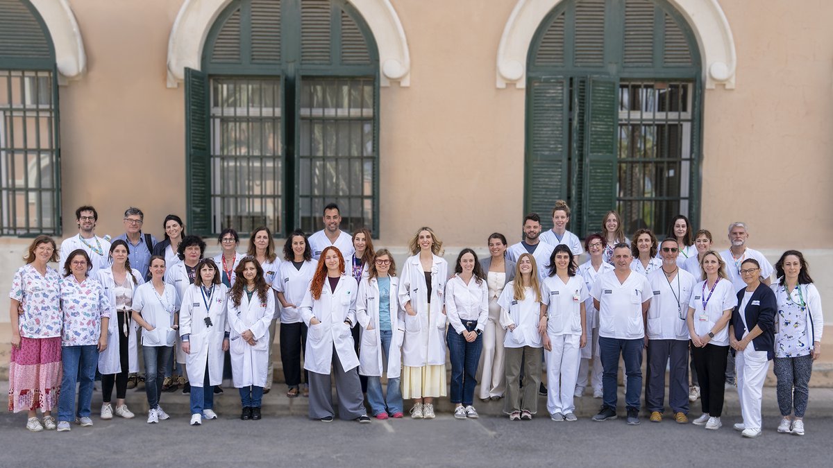 generalitat's tweet photo. 🏅🏥 El Centre de Salut Malva-rosa rep un reconeixement nacional per un model innovador d'atenció sanitària

👩‍⚕️ Ha sigut distingit amb el guardó Or de les Bones Pràctiques del Sistema Nacional de Salut

🏠 El model reforça l'atenció domiciliària i el seguiment de pacients crònics

👥 També impulsa la participació comunitària i millora l'accessibilitat a l'assistència sanitària

@GVAsanitat 🩺 @GVAclinic

🔗 https://t.co/EVh8QvLQnS