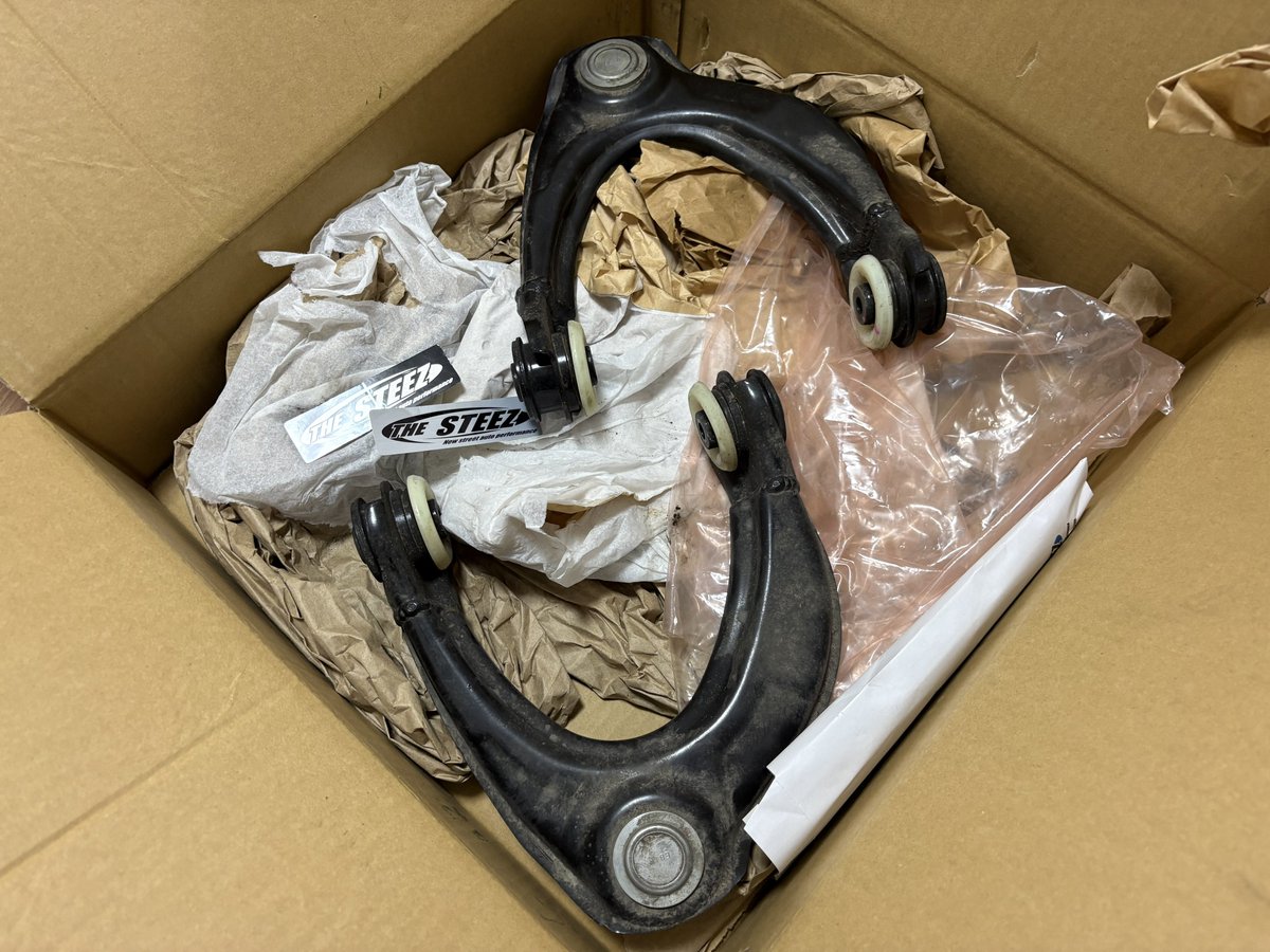 tomochu__'s tweet photo. ラルグス車高調
半年使用 走行距離9000km未満
6万+送料

The STEEZ製
KC2用短縮アッパーアーム
6.5万+送料
純正比15mmショート
新品ベース
3ヶ月使用 走行距離6000km未満

募集しますぅ https://t.co/OB5IO1DE5k