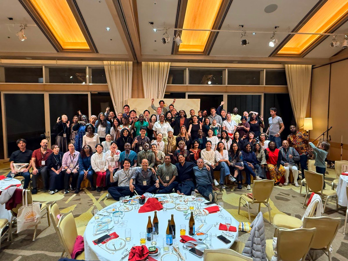 Abacocol's tweet photo. ABACO participó en el Perennial Gathering 2026, compartiendo la experiencia de los Bancos de Alimentos de Colombia en recuperación de alimentos, acción climática y resiliencia comunitaria. Seguimos construyendo alianzas para transformar el desperdicio en bienestar. 🧡 https://t.co/SmHzbFxZnr