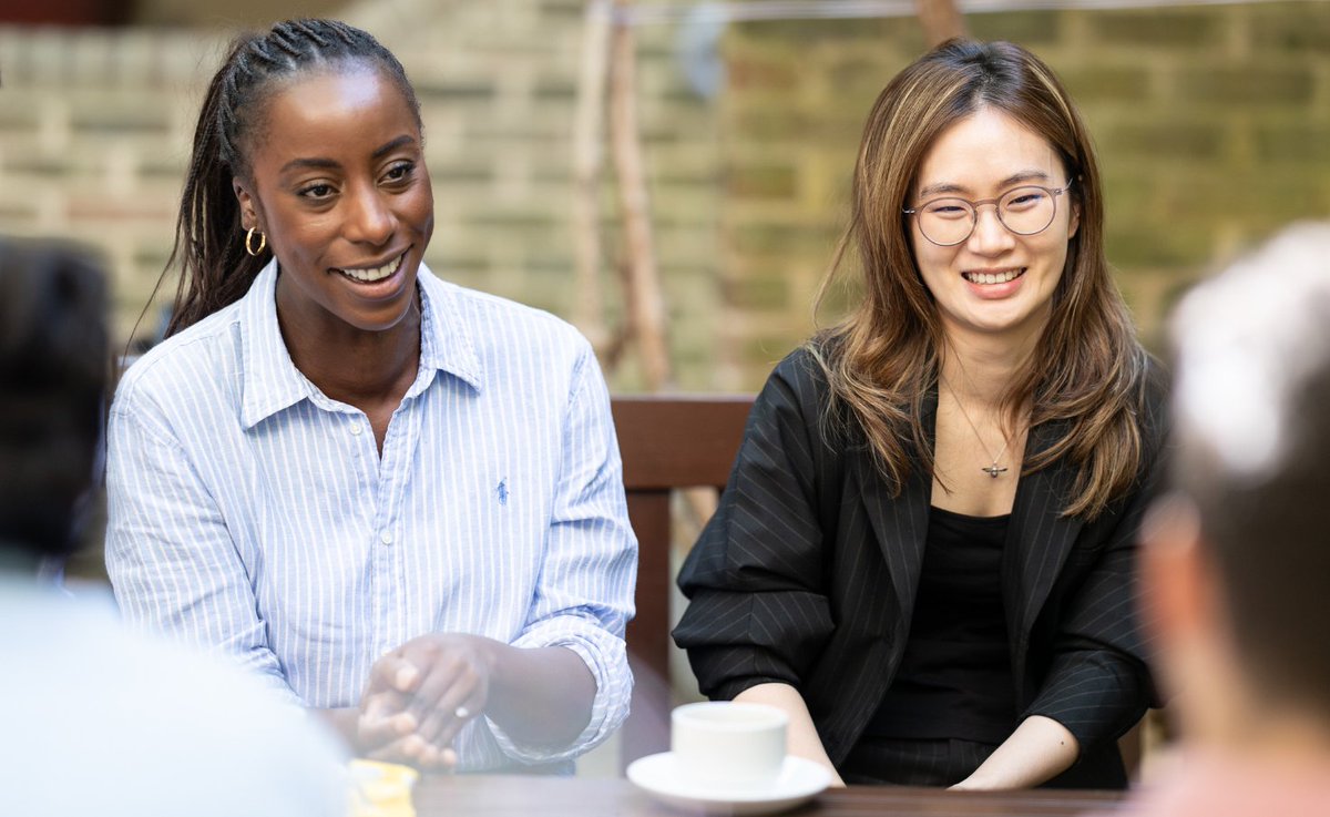 CebmOxford's tweet photo. 🚨 Final application deadline approaching soon. 

The final deadline for the majority of our Evidence-Based Health Care (EBHC) programmes will be Friday 26 June 2026, for study beginning the autumn of 2026. 🎓✨

🔗Find out more about our programmes here: https://t.co/58aJ0E6yWu https://t.co/QLPqE9xm1l