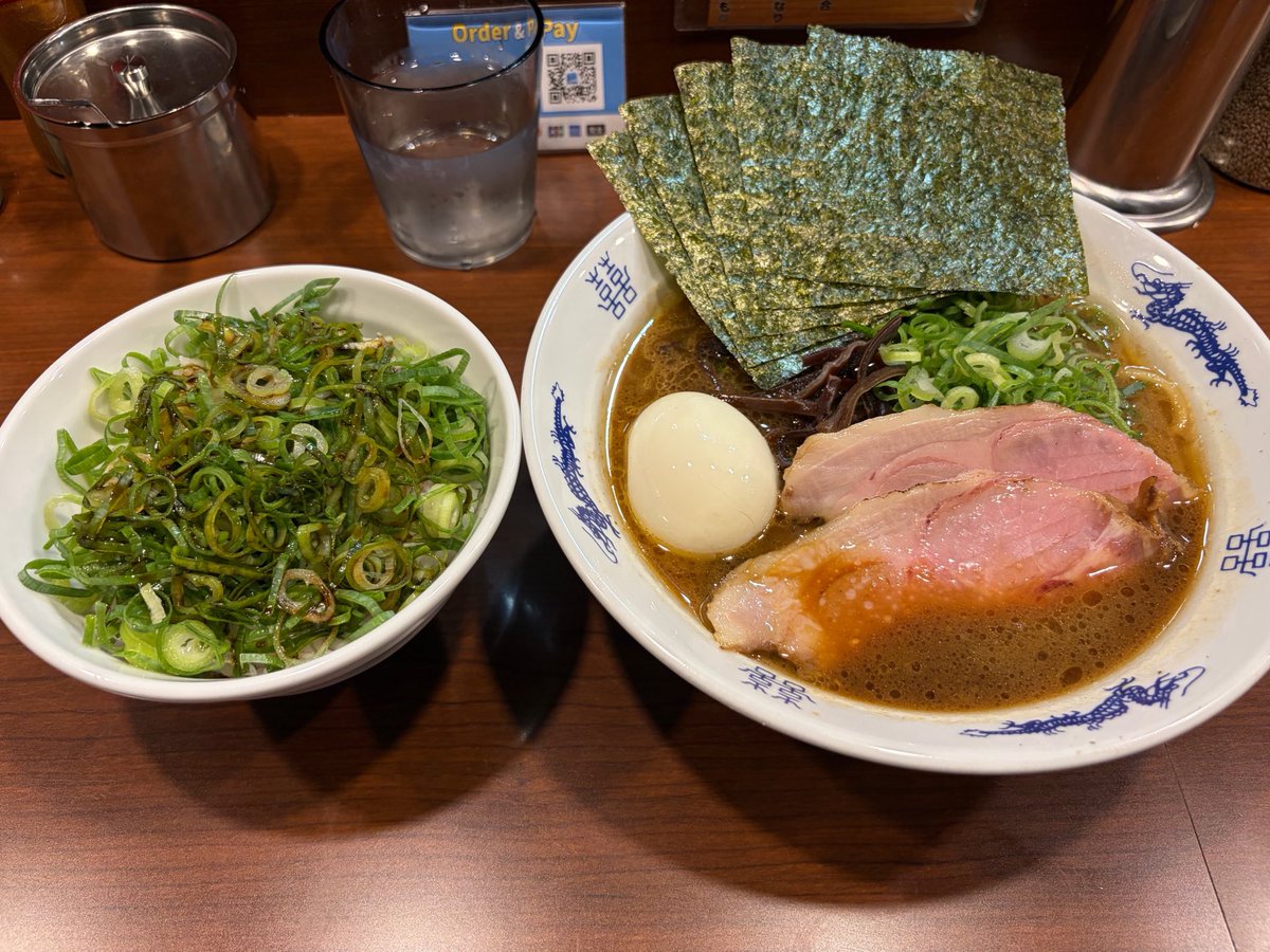 今週のラーメン部活動 ラーメンニキ 九州豚骨よりの家系といった感じ 美味