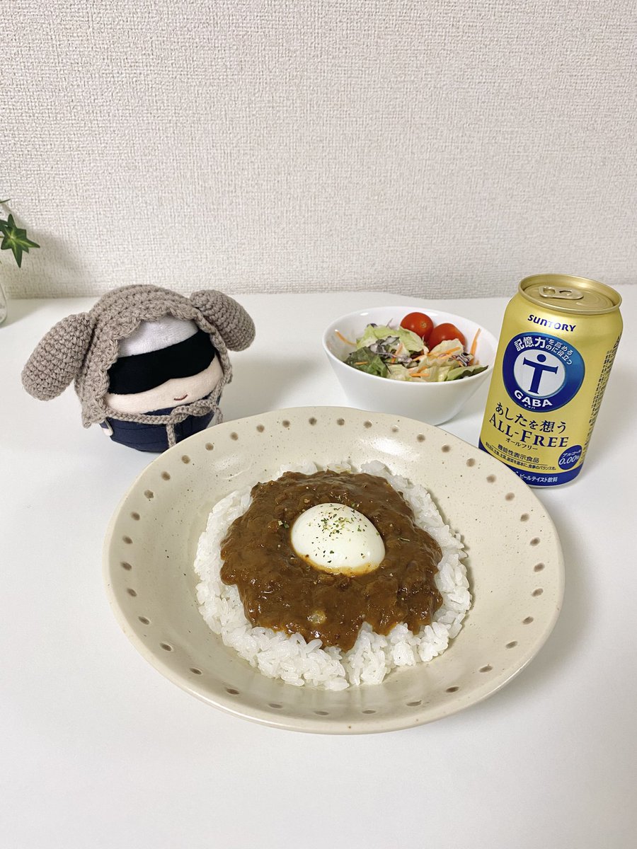 fuwa_mochi_mofu's tweet photo. 温泉卵にするつもりがゆで卵になってしまったふわごさん

(▀▀̮▀)そういう日もある🥚 https://t.co/FPghyjE3I2