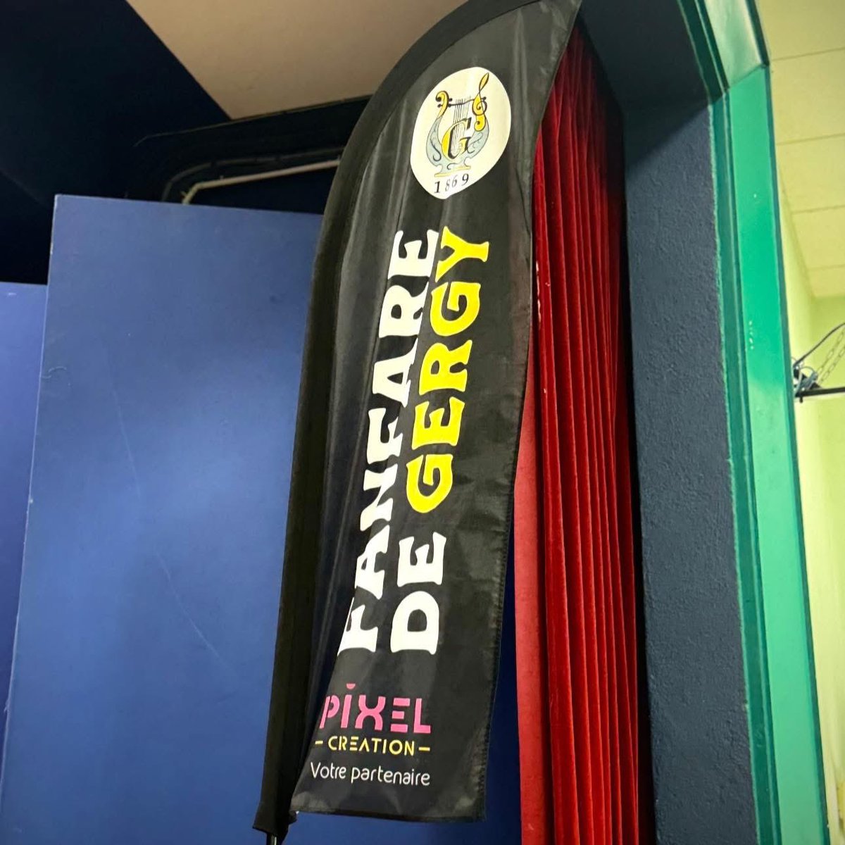 A_Dutremble's tweet photo. 🎺 Passage ce week-end au loto de la Fanfare de Gergy, l’occasion de saluer les bénévoles et les membres de l’association, dont l’engagement contribue pleinement à faire vivre la vie locale et associative de la commune. 👏 https://t.co/JMO3fEgGYO