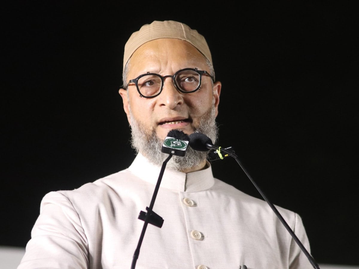 yuva_aas's tweet photo. 14 जून को जनपद बहराइच की मटेरा विधानसभा में AIMIM प्रमुख असदुद्दीन ओवैसी की भव्य जनसभा होने जा रही है। 

वर्तमान में सपा के पूर्व मंत्री यासर शाह की पत्नी मारिया शाह यहां की विधायक है..! https://t.co/maq7k3ulhs