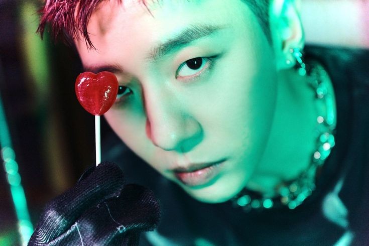 gimsina2165663's tweet photo. 대현님 컨포덕에 🍭에 꽂힘 🤭

네 남자의 사탕 활용법 

사탕 하나로 😇 https://t.co/Nrb07Ul8e2