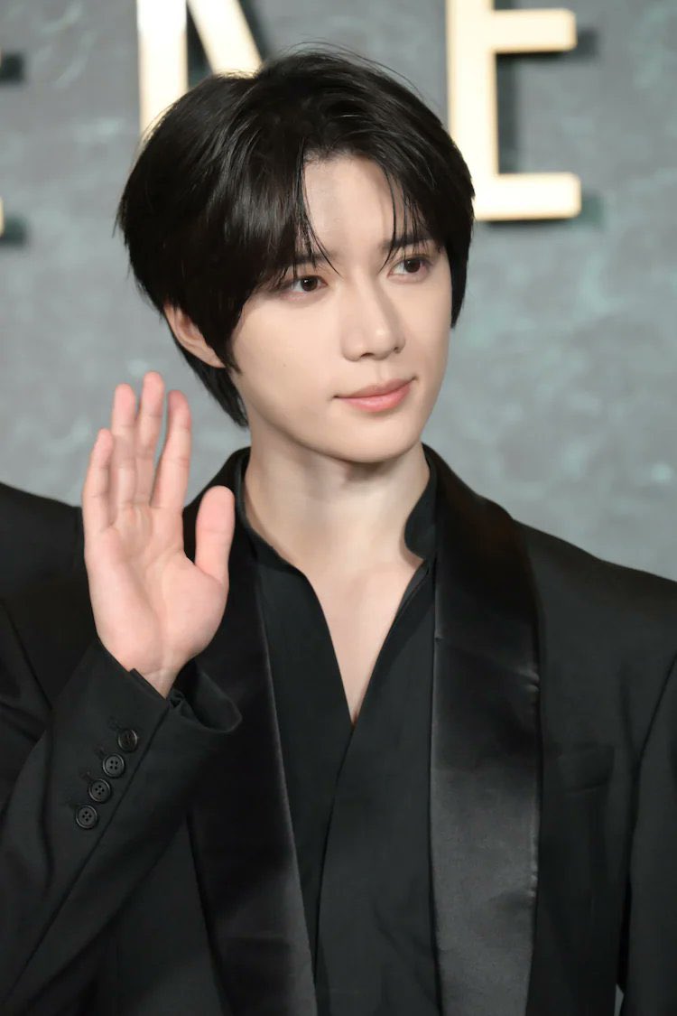 beomgyuhourly's tweet photo. #BEOMGYU  Mrs. GREEN APPLE
presents ”CEREMONY” article photo https://t.co/HkXwNtTgFd