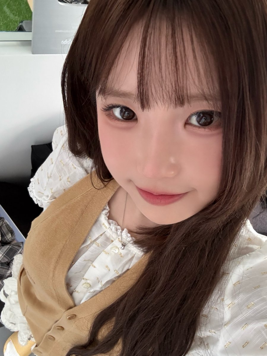realfromis_9's tweet photo. [💌] #연애조작단
2026.06.10

#fromis_9 #프로미스나인
#송하영 #하영
#SONGHAYOUNG https://t.co/PnZ0w4eMv7