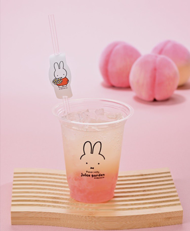 FlowerMiffy's tweet photo. 6/12から、ミッフィーのお誕生日を記念した
期間限定ドリンク「ブルームバースデードリンク」と
同日より、ぷるんと食感の桃ゼリー入り「桃のごほうびサイダー」がレギュラーメニューに仲間入りです💐
ぜひ、おためしくださいね♪
販売店舗
浅草店
天王寺ミオ店 https://t.co/tSlRLVzSS1