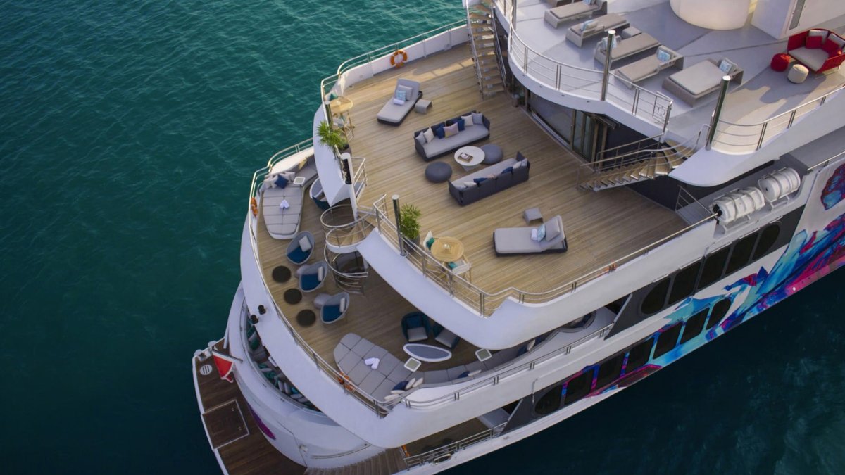 boatint's tweet photo. The instantly recognisable 69m Saluzi is now offered for sale through a newly appointed joint central agency.

Find out more: https://t.co/M1iqOi92gl https://t.co/prgkcBYBBE