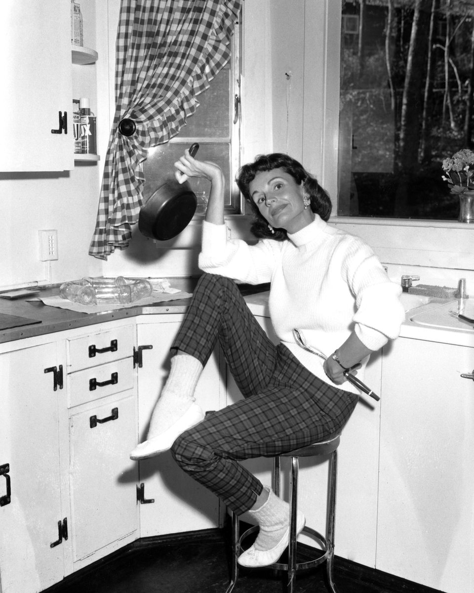 Franklin_Graham's tweet photo. Happy birthday in Heaven to my mother, Ruth Bell Graham! My father called her “the greatest Christian he’d ever known.” She was a prayer warrior and had a great impact on so many lives—including my own. But she was also a big prankster and a lot of fun! This picture was taken in her kitchen when she was 39 years old. It’s hard to believe that this week also marks the anniversary of her homegoing to Heaven 19 years ago.