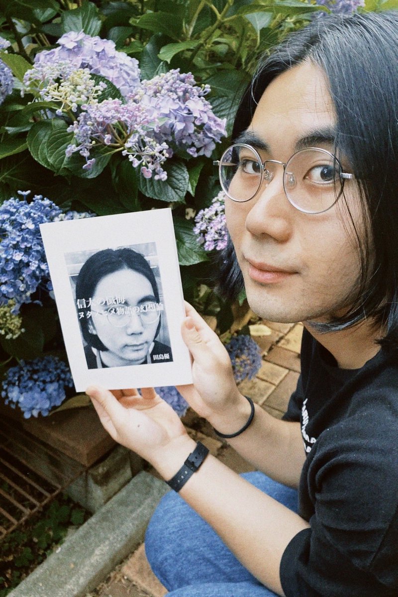 yu_tazima's tweet photo. こんばんは。金のどんぐり社の田島優です。
この度あたらしく小説本を作りました。
恐縮ですが800円で売れたらいいなと思います。
もしよろしければお気軽にご連絡ください。

タジマ

#小説　#zine
#あじさい https://t.co/F0BLFffr5k