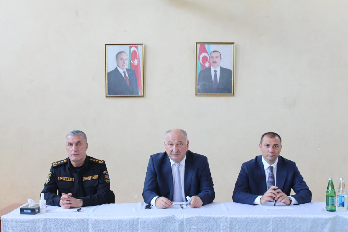 UcarRIH's tweet photo. Ucar rayon İcra Hakimiyyəti Başçısı Mənsur Məmmədov 10 iyun 2026-cı il tarixdə Alpout kəndində səyyar qəbul keçirib

https://t.co/NG0yLO6G3q https://t.co/Ts1ncdmYbX