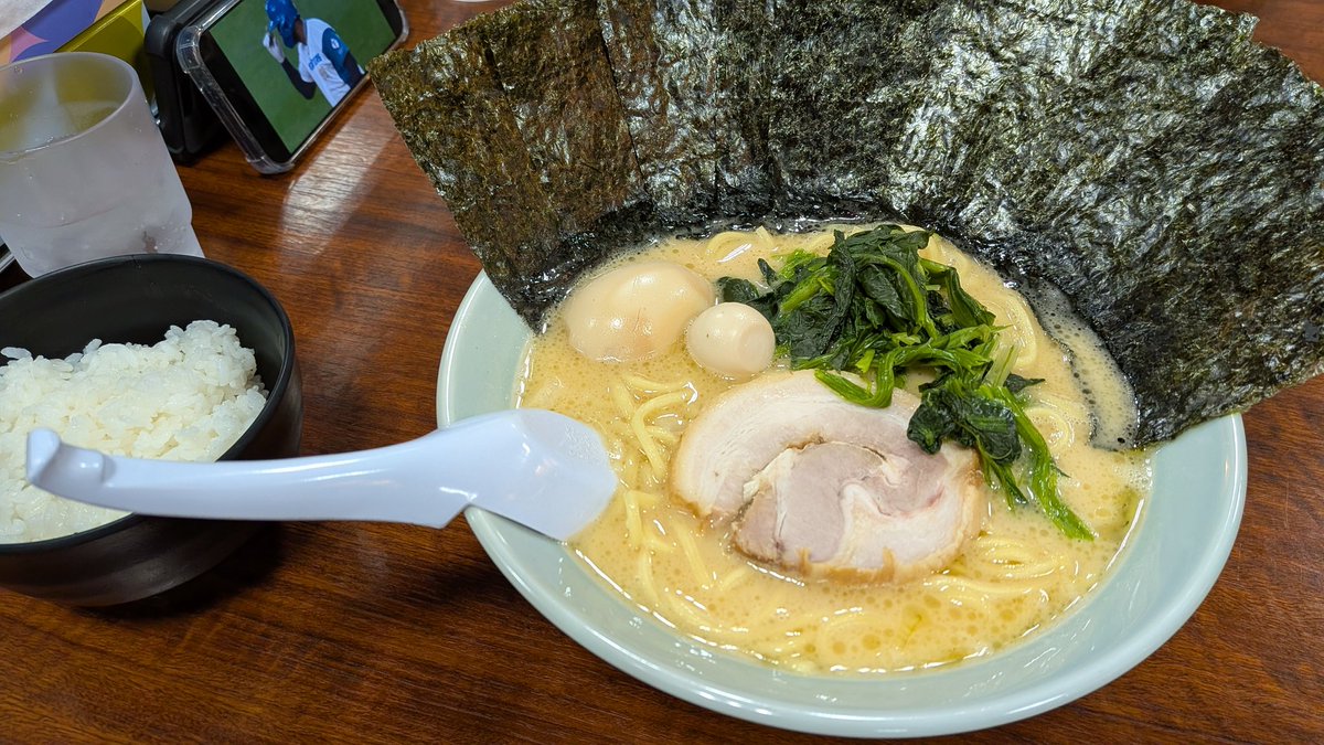dio0246's tweet photo. 大盛りにごはん二膳も食べちゃったぜ https://t.co/15OX78uIrg