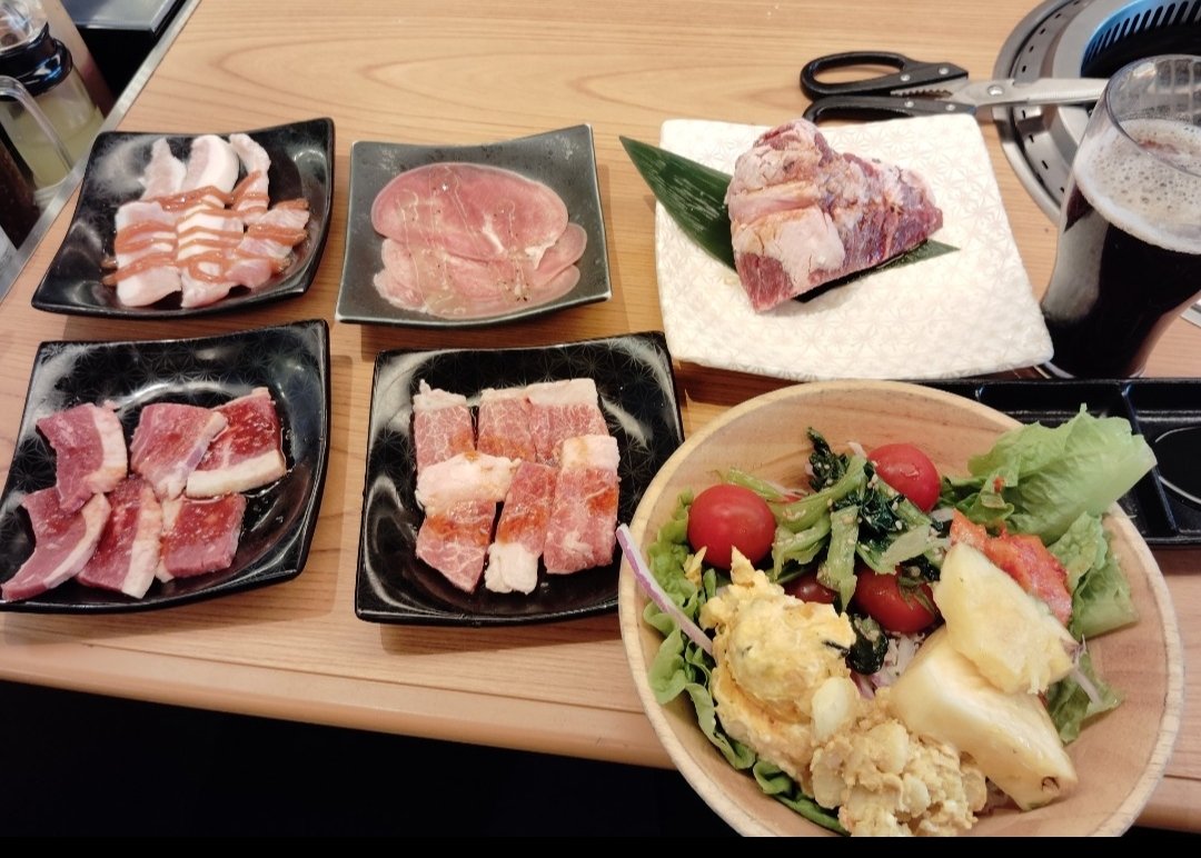 yukiusagi456's tweet photo. なんか、凄まじい〇〇〇米だらけで引いた。
お大事にとしか言えんのだが⋯

１日に何度も書きたくないので、本日昼、かみむら牧場ジャストミートコース。 https://t.co/z2TiuKsUF1