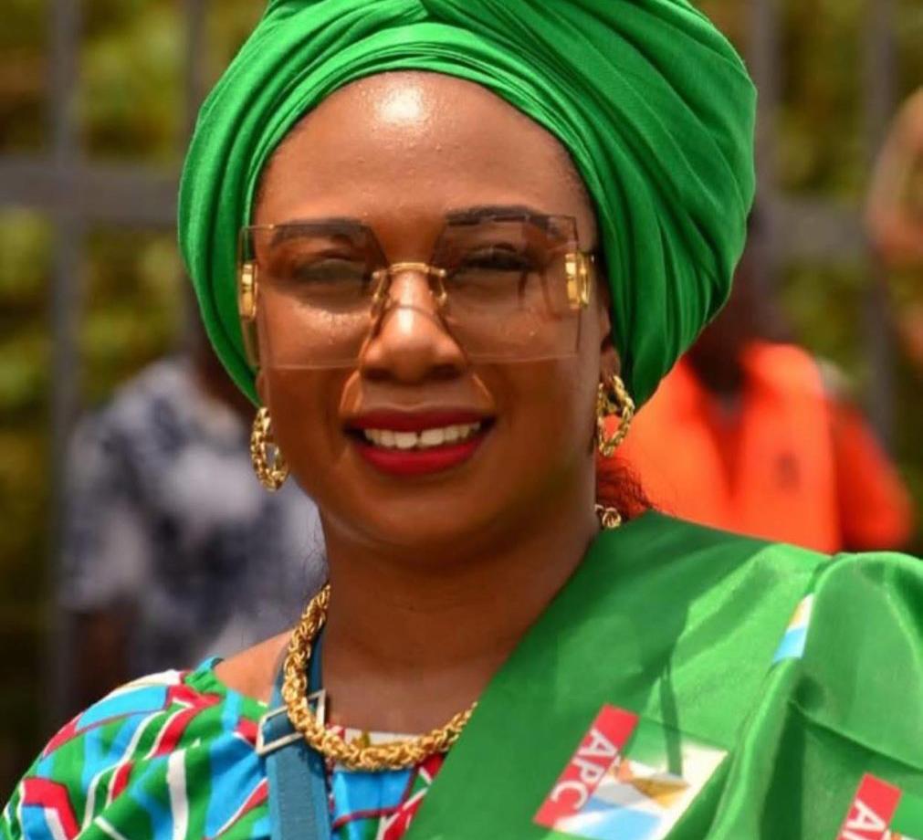 thecableng's tweet photo. CLOSE-UP: Damilola Sonayon-James, the Badagry princess on historic path to becoming Lagos deputy governor

On Monday, the political landscape of Lagos witnessed a calculated shift as the ruling All Progressives Congress (APC) finalised its ticket for the 2027 governorship race.

The party unveiled 41-year-old Damilola Sonayon-James as the running mate to Obafemi Hamzat, the party’s governorship candidate for the 2027 election in Lagos state.

 https://t.co/4AEZcWjYC3