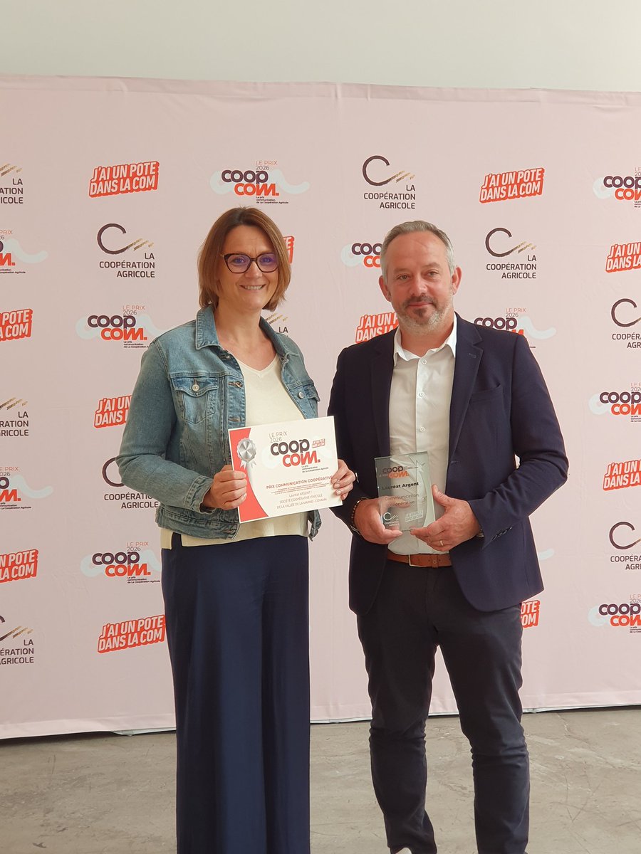VigneronsCoop's tweet photo. 🏆Prix Coop Com 🍇🍷
Lauréat argent pour le prix communication coopérative de la cave coopérative COVAMA : créer du lien pour mieux coopérer.
Félicitations 🎉
#Engagement #attractivité #PlusFortsEnCoop https://t.co/3BP1wmorjB