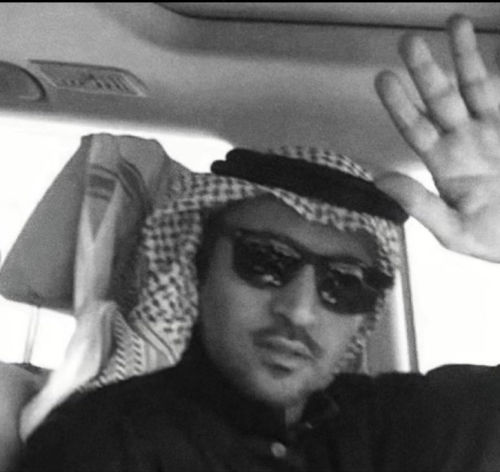 th_qil's tweet photo. شرهات الأجواد أشرّقها و أغرّبها
لومك على الطيّب الْيا صدّ عن طيبه 

 مانيب بايع رفيقي لو يخربها !
أنا تراني مثل مدغم أبو شيبة :) https://t.co/8HmpYxa4Nf