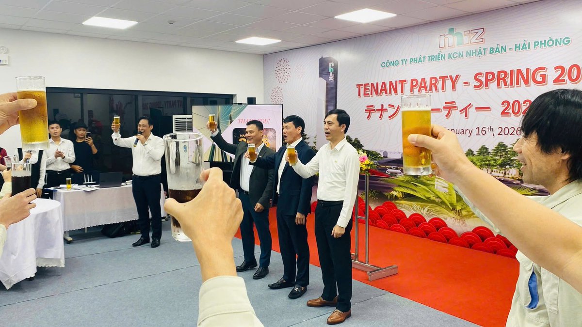 nhizPC1's tweet photo. 🌸 The Tenant Party was held on January 16, 2026, bringing together valued tenants, partners, and investors of NHIZ I.

Thank you for your trust and partnership as we grow together and continue developing NHIZ II. 🤝

#NHIZII #TenantParty https://t.co/wmHAtw6gbw