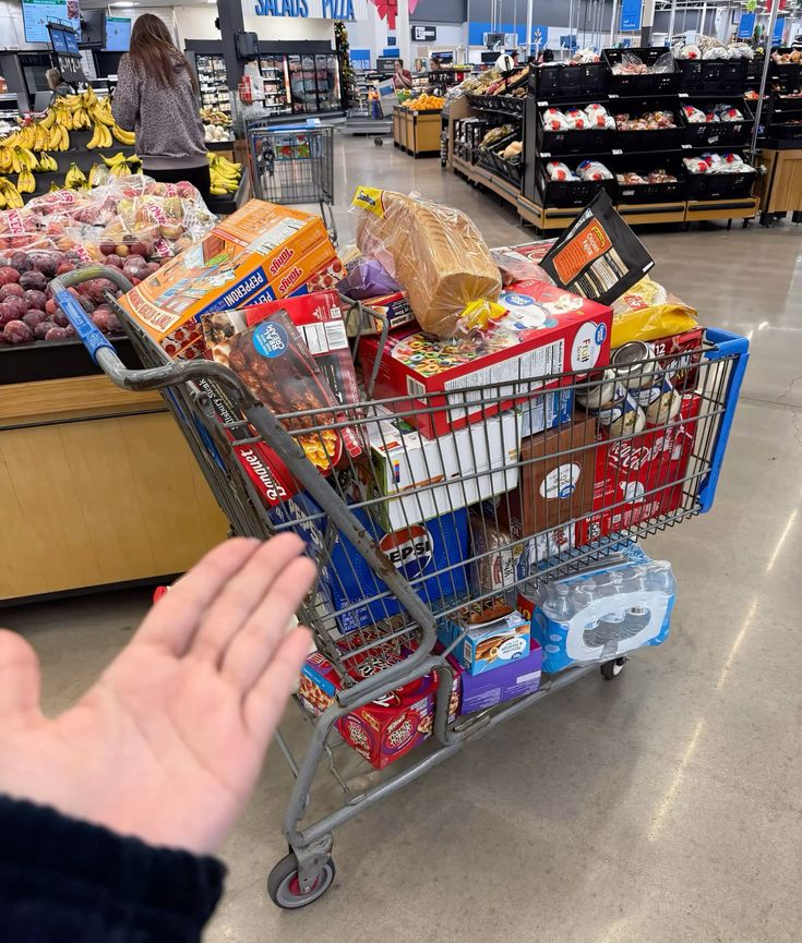 JustCasper_2's tweet photo. Groceries Aesthetics in Walmart is huge indeed. https://t.co/wFgctU5MSw