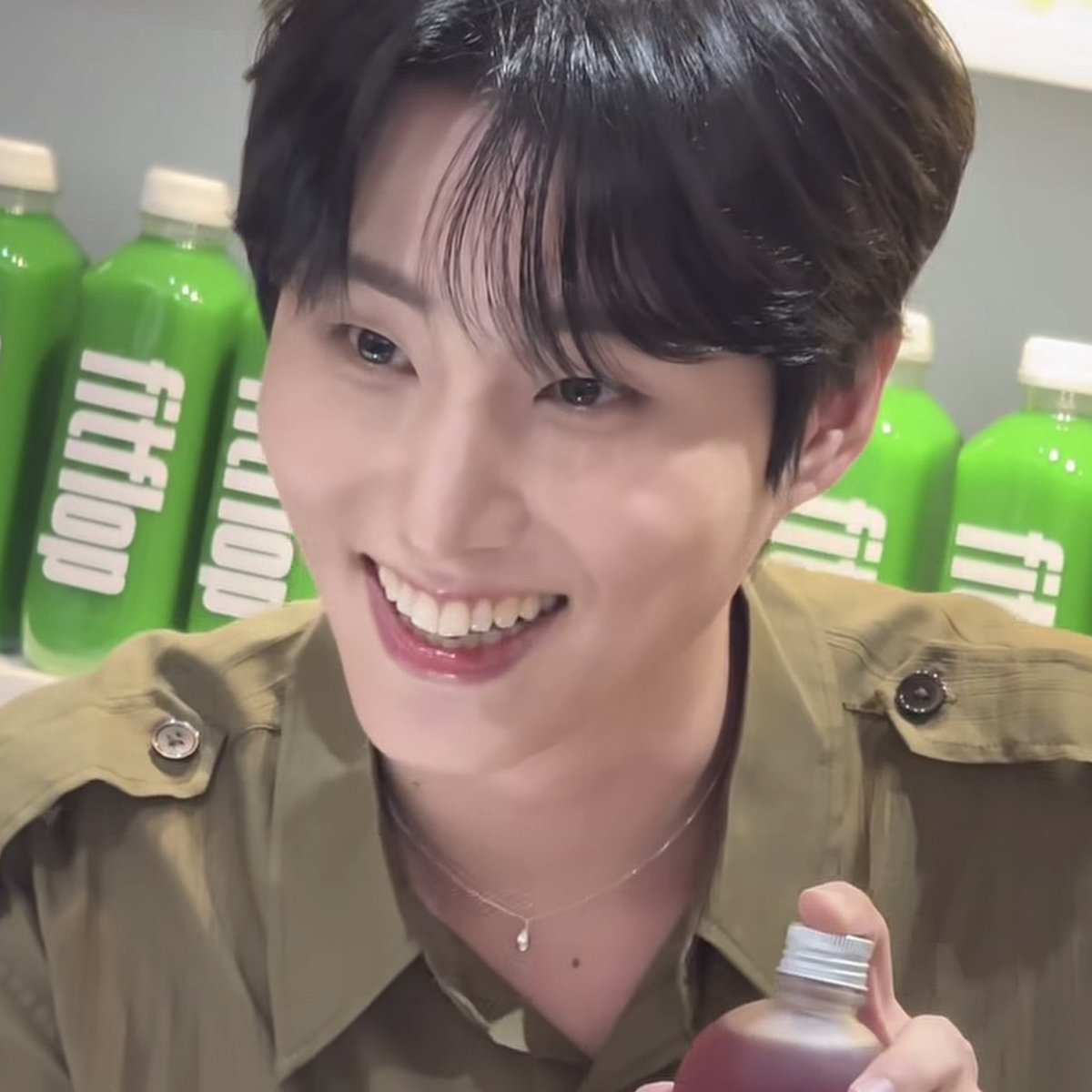 푸푸 tweet media