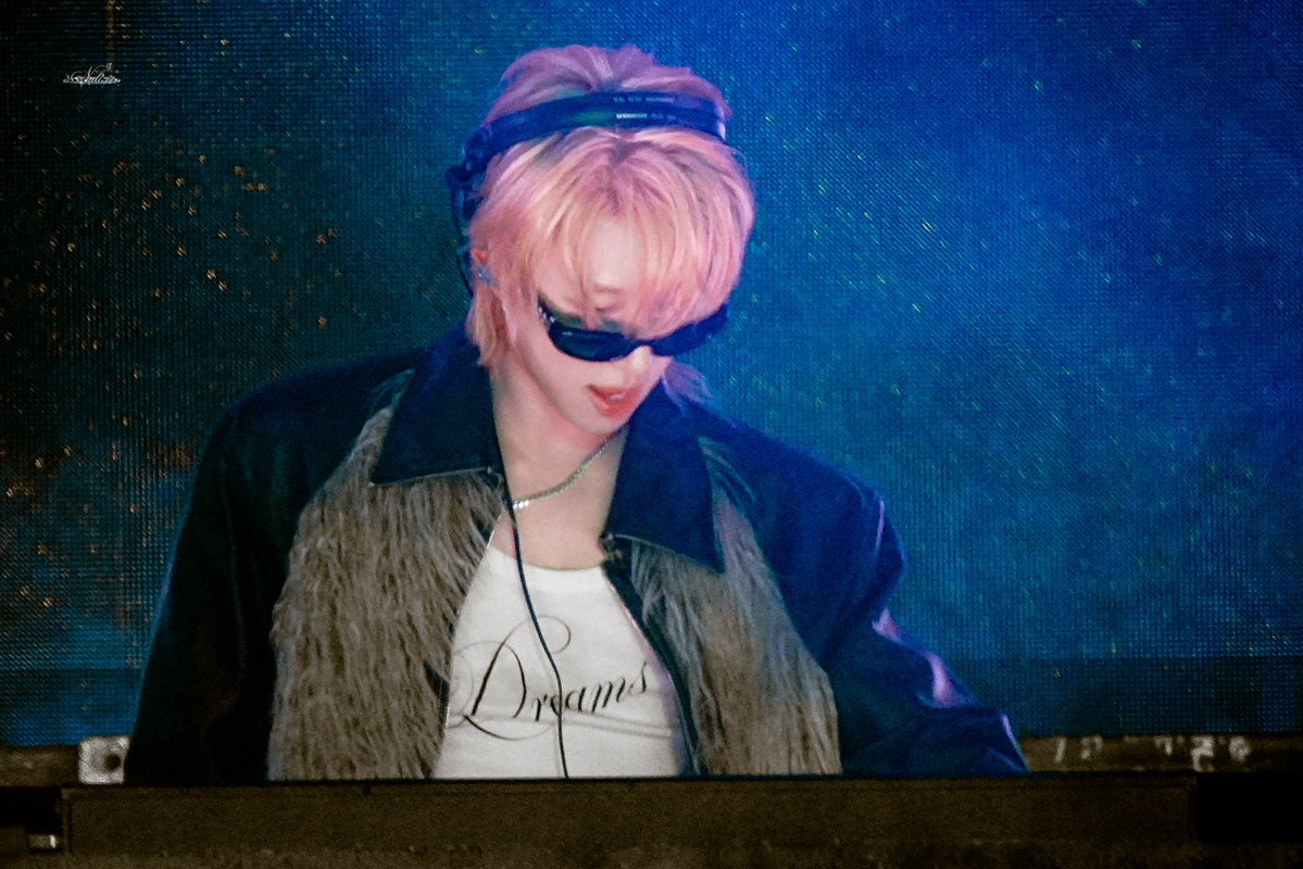 8Nalizi's tweet photo. 260501 MIDOU🎵

#SEVENTEEN #디에잇 #THE8
#서명호 #ミンハオ #徐明浩
#XUMINGHAO https://t.co/vkpOAjWxan