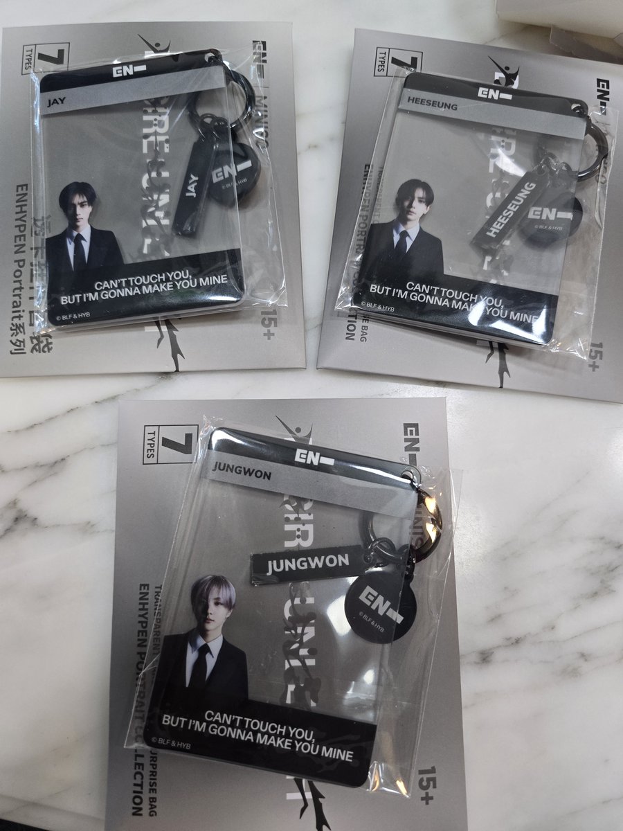 TW_daisycom's tweet photo. ปล่อย อันละ 140.- 

ฮีซึง เจย์ จองวอน 
ค่าส่ง 25.-

สนใจ DM ได้เลยค่าาาา

#ตลาดนัดเอนไฮเพน #ตลาดนัดenhypen https://t.co/xb7FVRnxwe