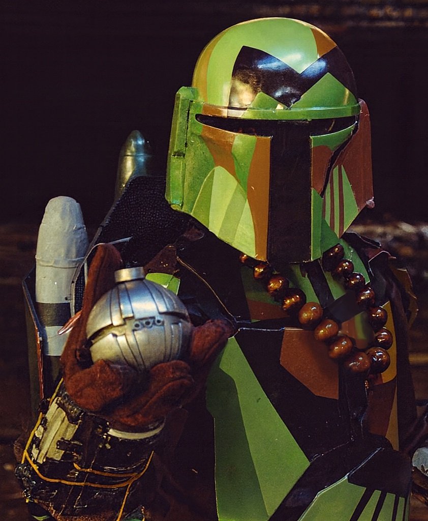 00trombe's tweet photo. 最近STARWARSのゲームみて知ったけど、銀河には２種類の人間がいるらしい。
サーマル・デトネーターを持ってる奴と、持ってない奴だそうです。
あたしはあるよ！ https://t.co/5UgsVg2Qic
