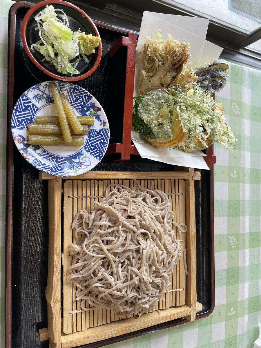 junjun_uramen's tweet photo. すなっくJJ
オープンしてます！！！

本日は蛇原さん家のらら様います✨
もちろん私もすぐに行きます！笑

2時まで予定だけど
お客さんいなかったら早く終わります的な感じです！待ってます！

昨日今日で水上温泉麻雀行ってきました〜
めっちゃ楽しかったでぃ〜 https://t.co/HgjCFgYbZU