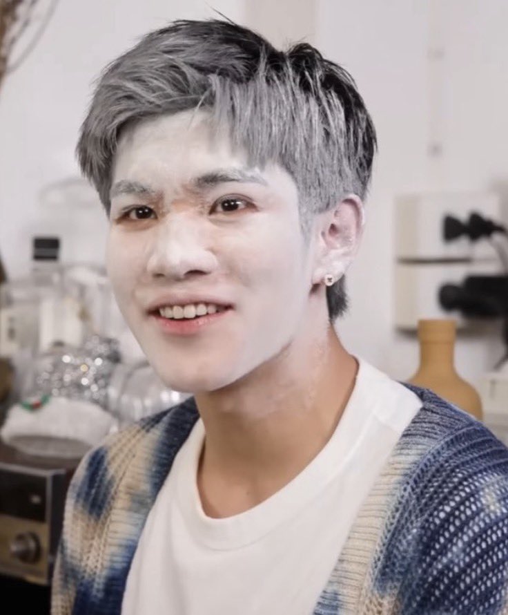 yaowalak_T's tweet photo. *ปรุงจืด💧*                                      *ปรุงจัด💥* https://t.co/uJzwZyUQuG