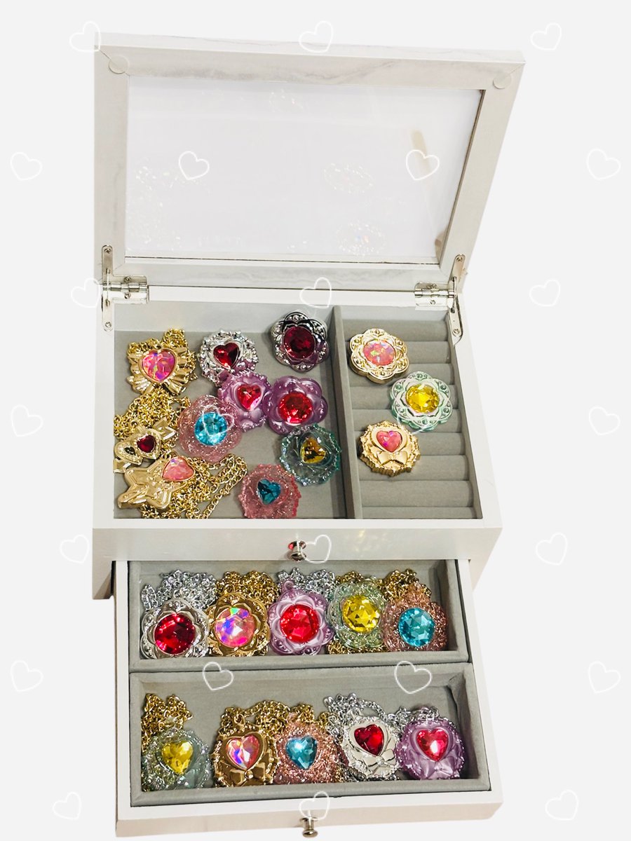 natuw33's tweet photo. キラキラコーデセボンスター
良さげなアクセサリーBOXに収納💍 https://t.co/uZLYDhuCOT