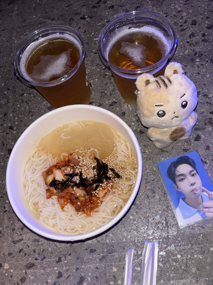 yeop_x2's tweet photo. 작년 사베페 너무 재밌었는데
올해도 갈까 ~~~~ https://t.co/1dpo7JOZoy