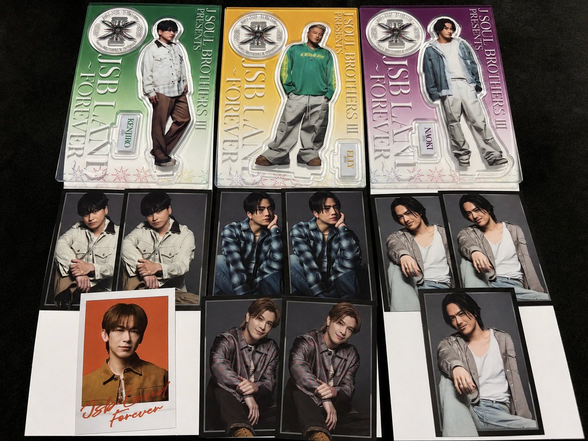 suke__33's tweet photo. @gun_1023 検索より失礼いたします。
添付の黒枠登坂と主様の青枠登坂で交換可能でしょうか？
ご検討いただけますと幸いです🙇 https://t.co/Dbs8XpbjKa